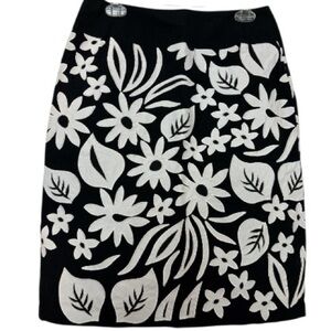 LIZ CLAIBORN cotton A-Line skirt,size 8, black with white floral embellishments.
